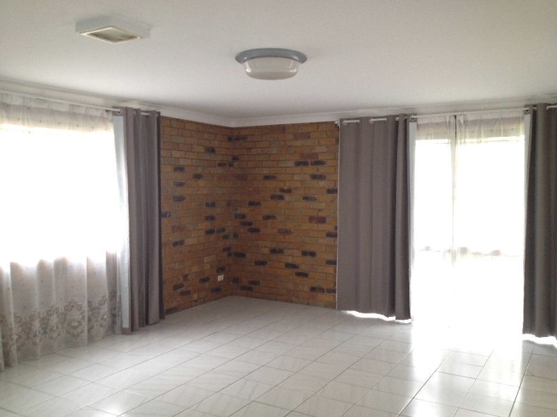 12 Lindisfarne Street, Carindale QLD 4152