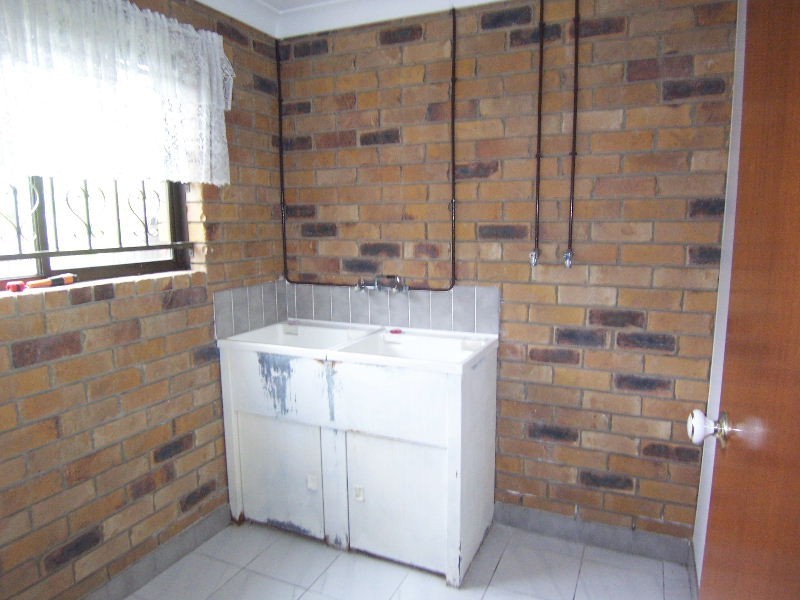 12 Lindisfarne Street, Carindale QLD 4152