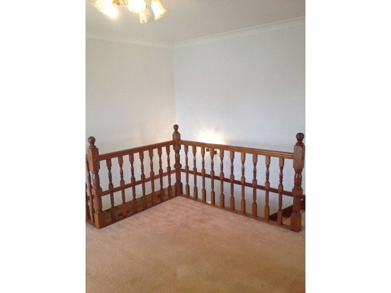 12 Lindisfarne Street, Carindale QLD 4152