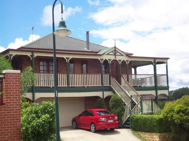 3 Ashbourne Close, Carindale QLD 4152