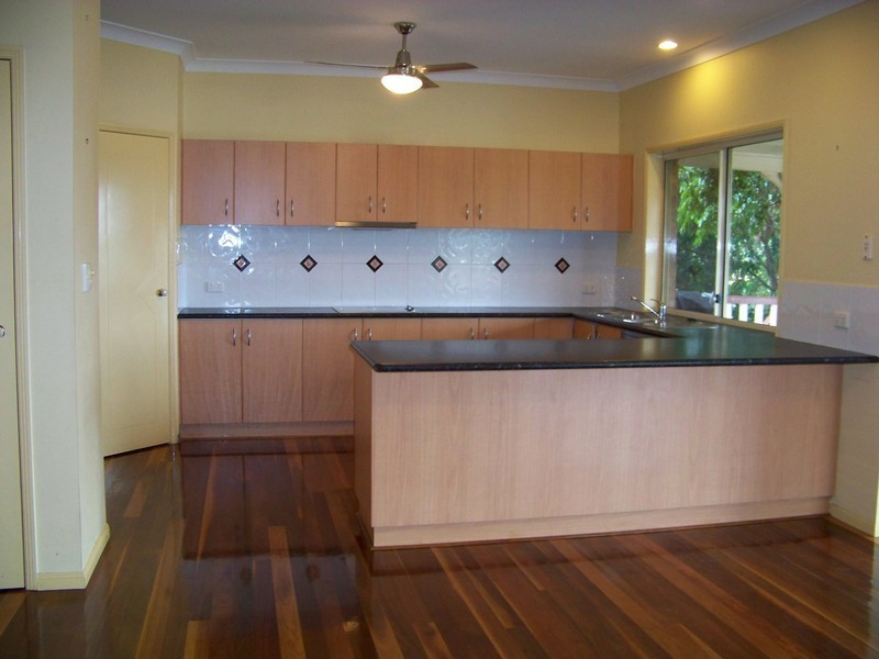 3 Ashbourne Close, Carindale QLD 4152