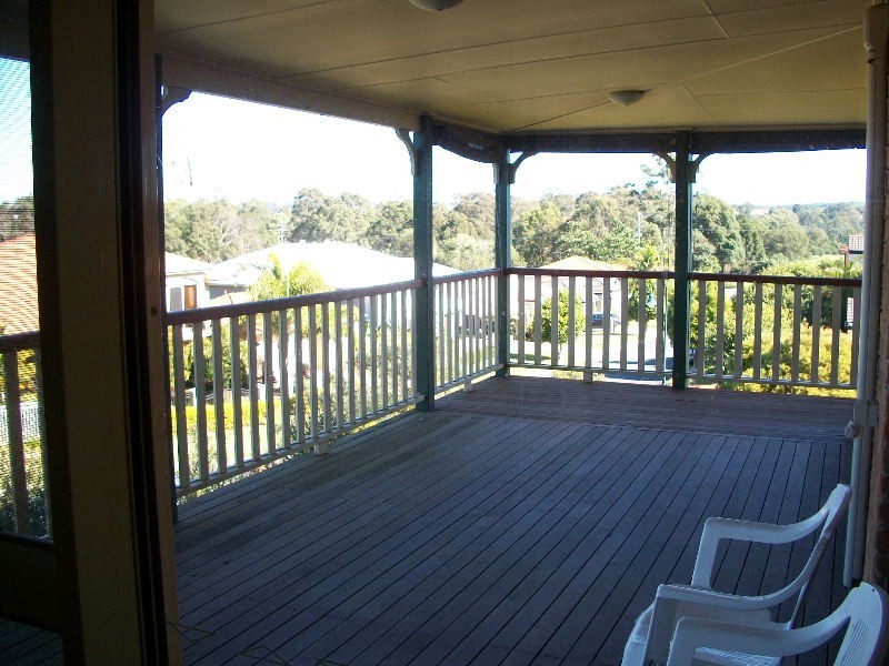 3 Ashbourne Close, Carindale QLD 4152