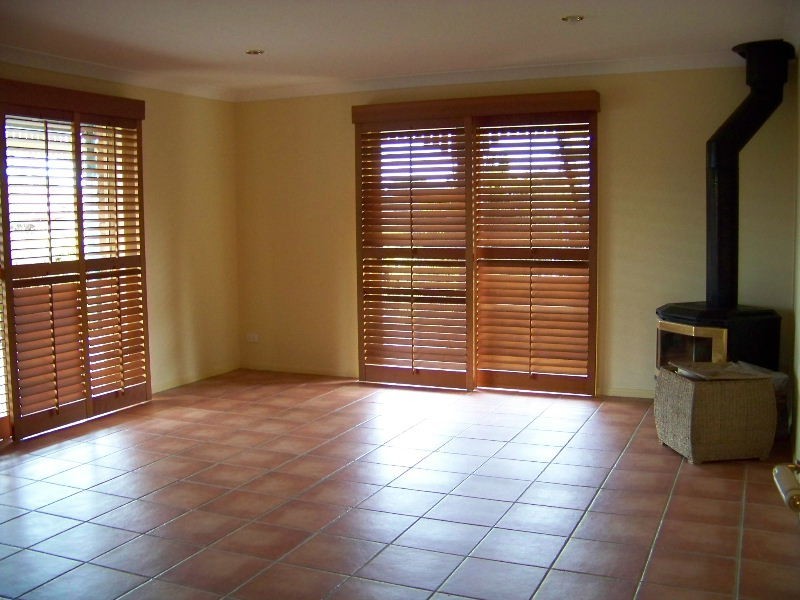 3 Ashbourne Close, Carindale QLD 4152