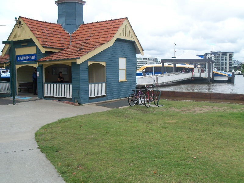 4/19 Lindsay Street, Hawthorne QLD 4171