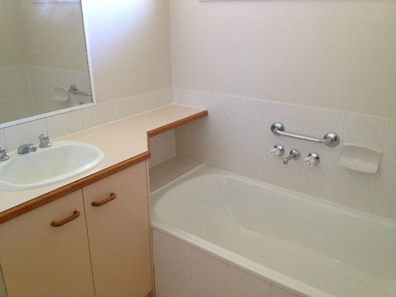 47 Camboor Street, Camp Hill QLD 4152