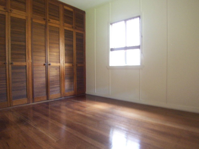 79 Raven Street, Camp Hill QLD 4152