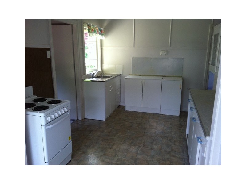 18 Blackwood Road, Manly West QLD 4179