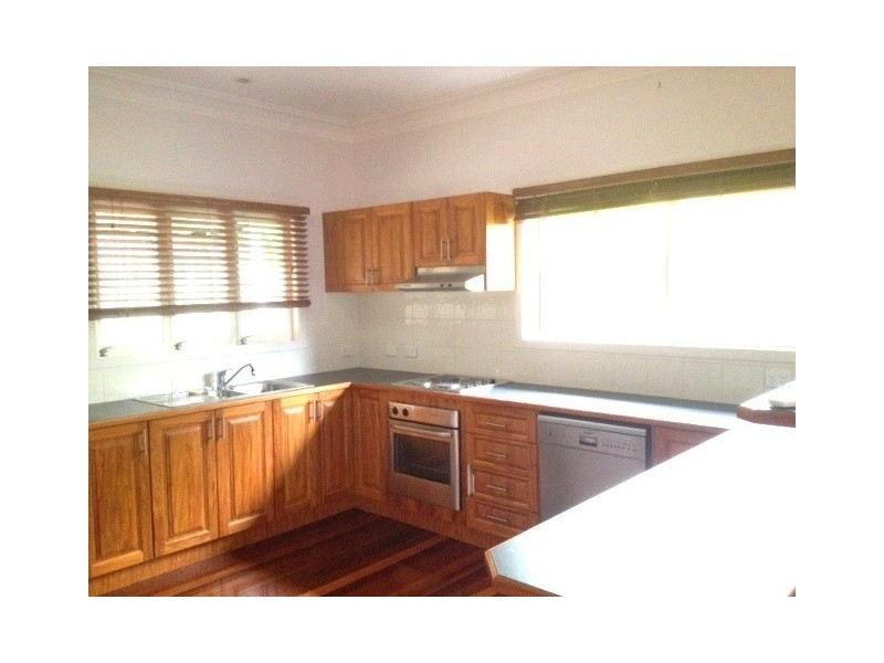 24 Sterculia Avenue, Holland Park West QLD 4121