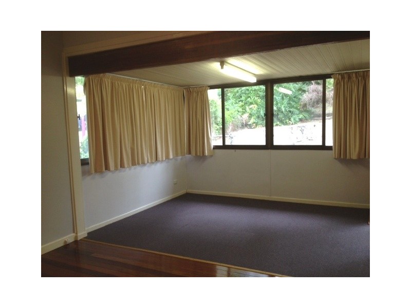24 Sterculia Avenue, Holland Park West QLD 4121