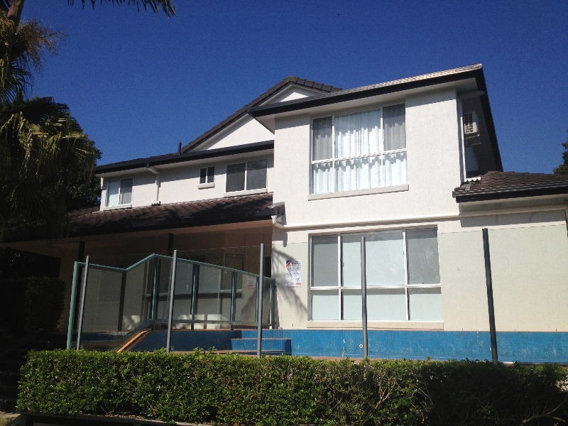 32 Amersham Crescent, Carindale QLD 4152