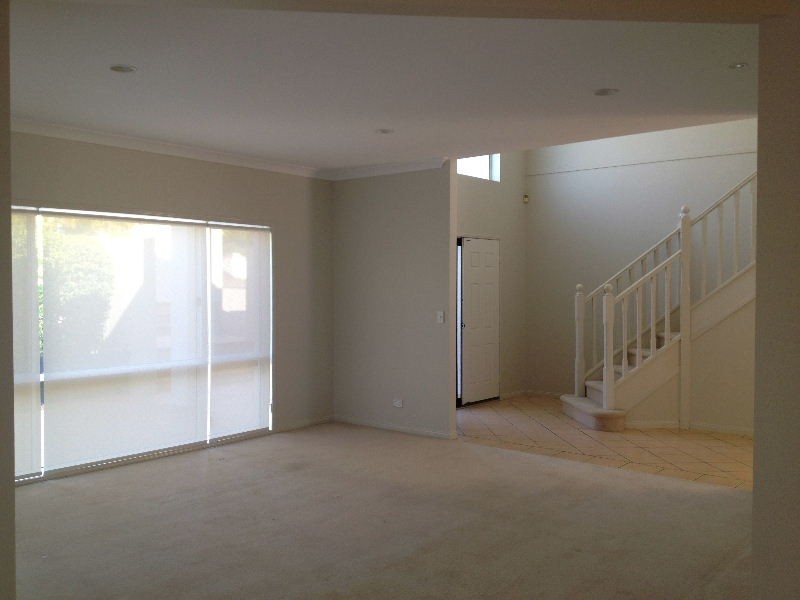 32 Amersham Crescent, Carindale QLD 4152