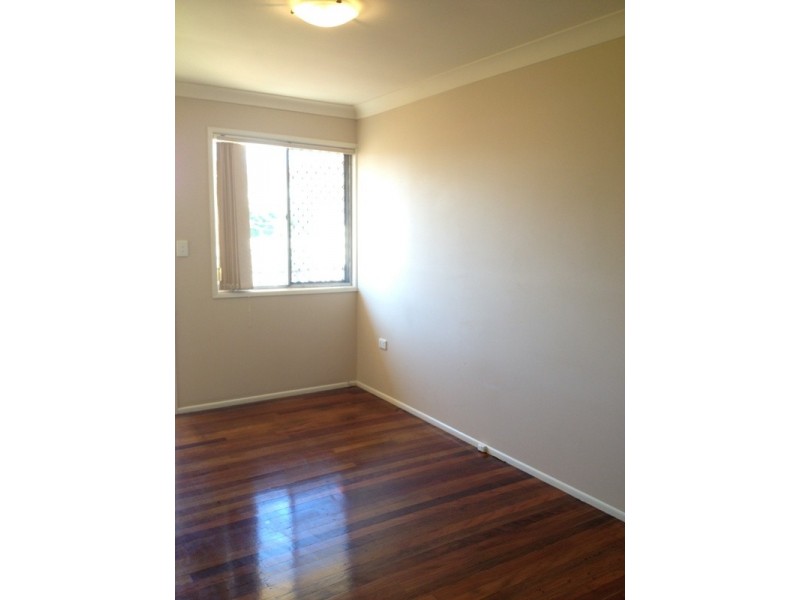 4/12 Robbies Avenue, Carina QLD 4152