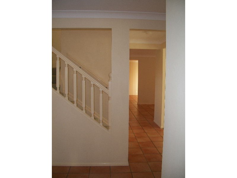 82 Barron Road, Birkdale QLD 4159