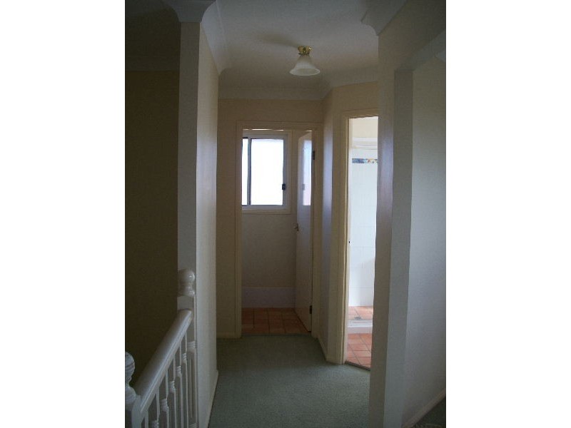 82 Barron Road, Birkdale QLD 4159