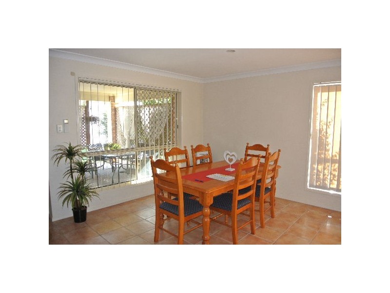 26 Shillington Place, Wishart QLD 4122