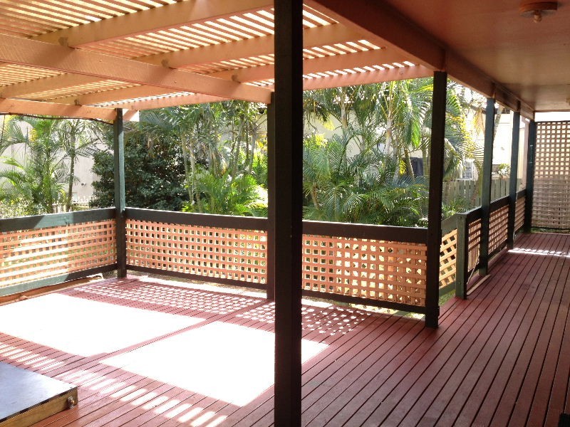 195 Scrub Road, Carindale QLD 4152