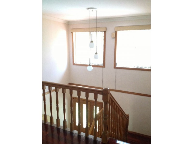 195 Scrub Road, Carindale QLD 4152