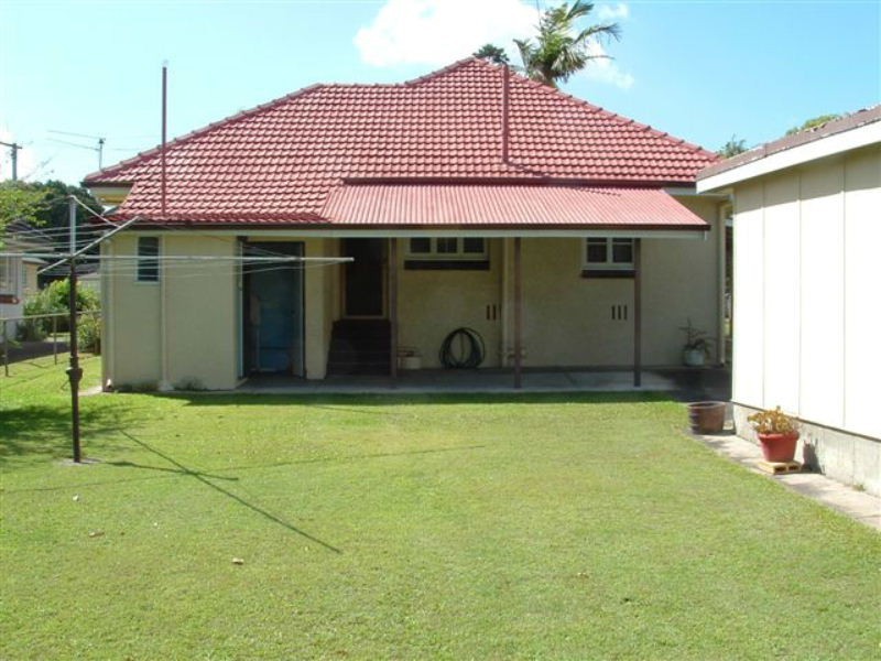 74 Shrapnel Road, Cannon Hill QLD 4170