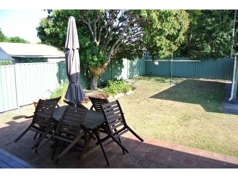 42 Radius Street, Wynnum QLD 4178