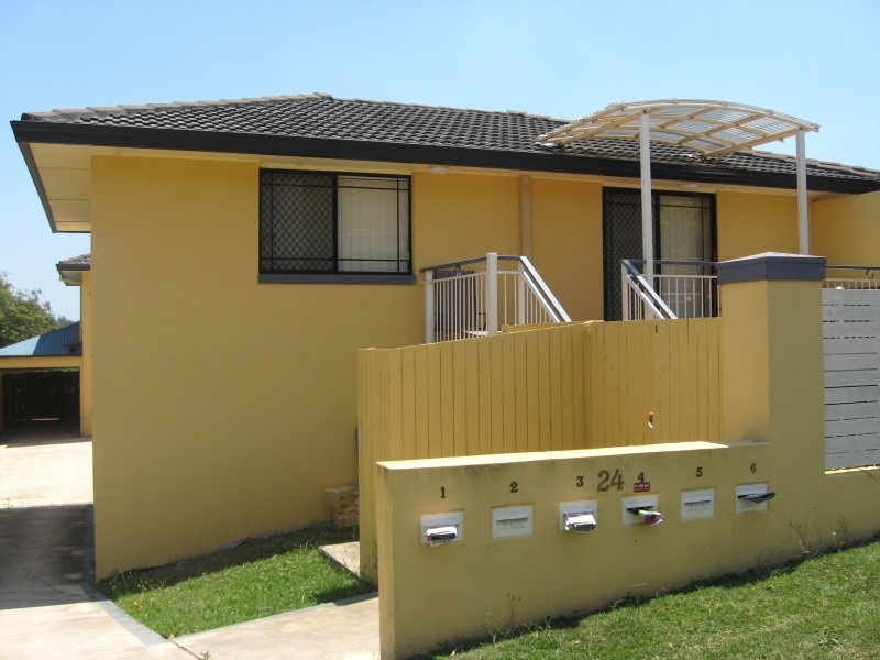 1/24 Collings Street, Balmoral QLD 4171