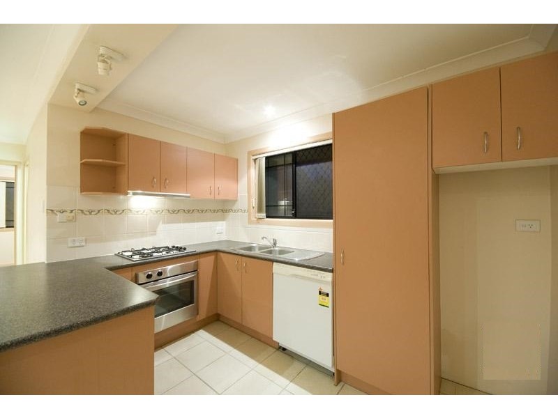 1/24 Collings Street, Balmoral QLD 4171