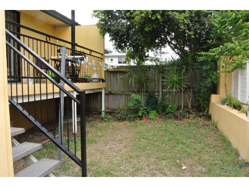 1/24 Collings Street, Balmoral QLD 4171