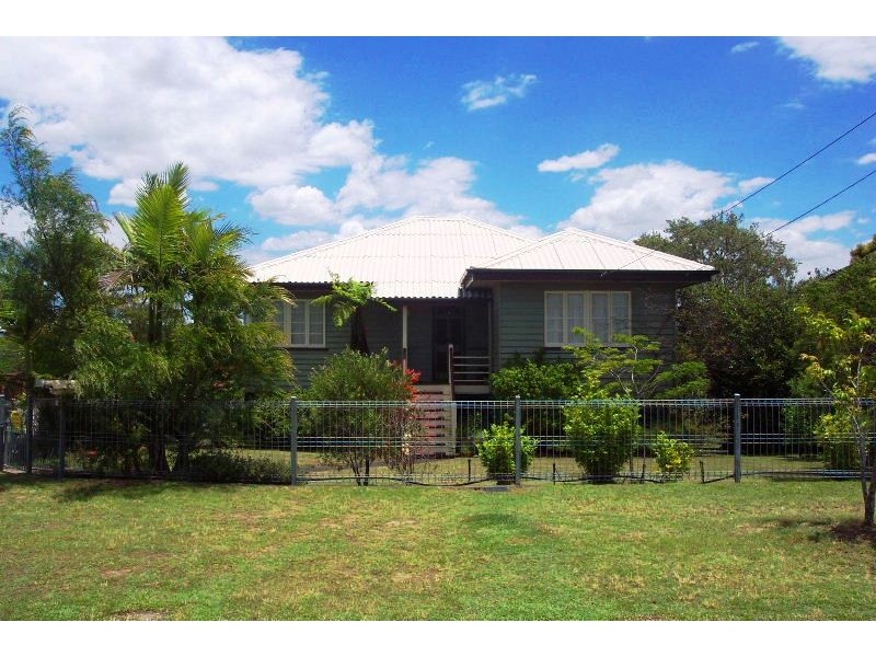 52 Arrol Street, Camp Hill QLD 4152