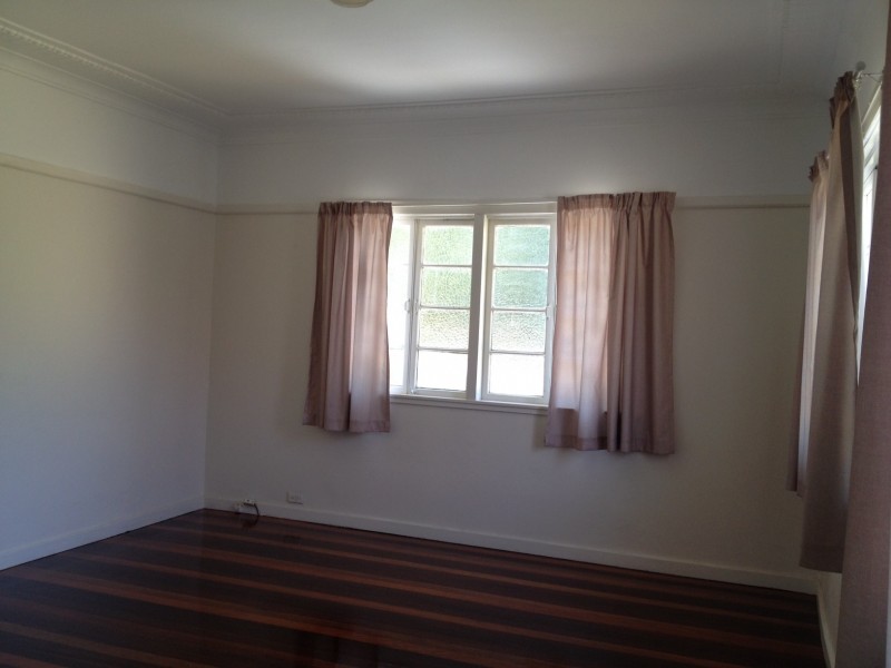 244 Bennetts Road, Norman Park QLD 4170