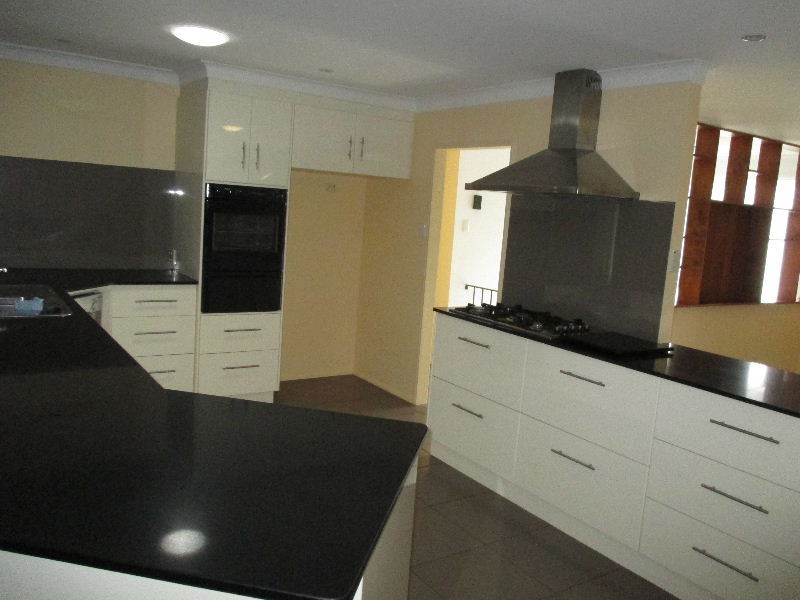 10 Ramsden Street, Carina QLD 4152