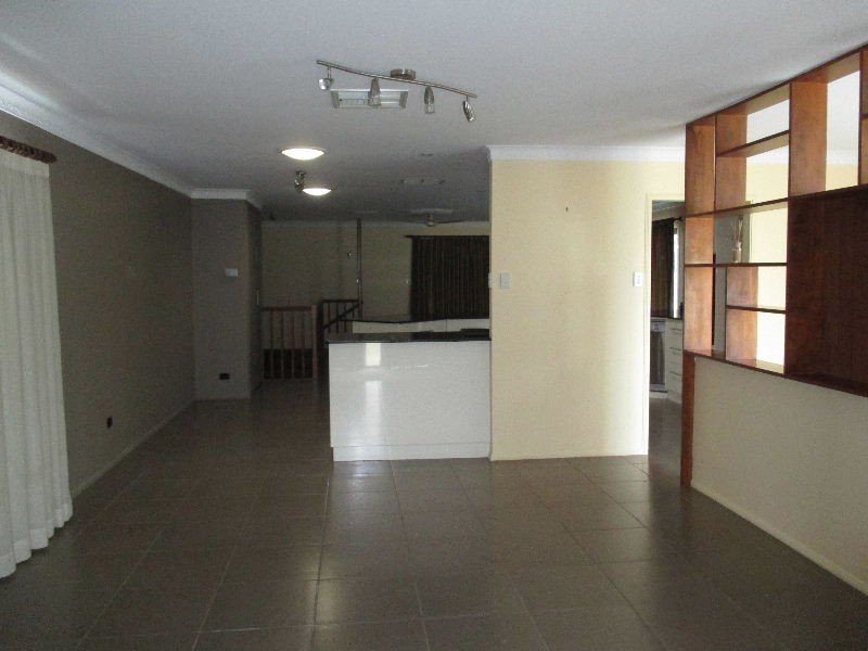 10 Ramsden Street, Carina QLD 4152