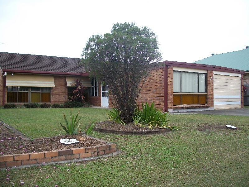 22 Lindisfarne Street, Carindale QLD 4152