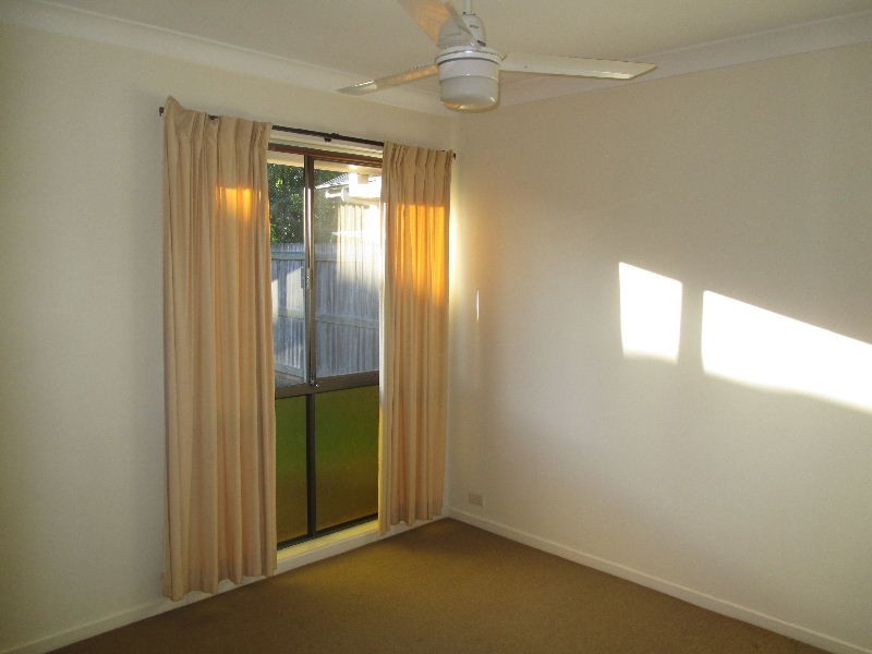 22 Lindisfarne Street, Carindale QLD 4152