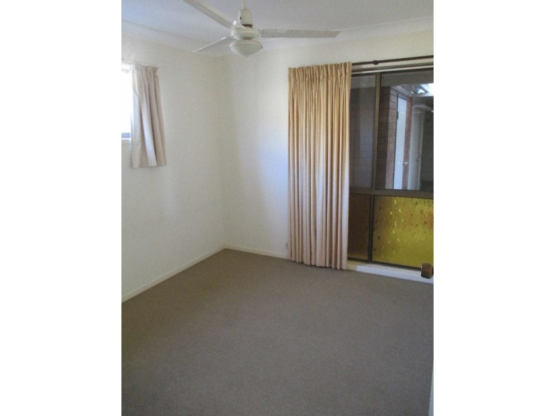 22 Lindisfarne Street, Carindale QLD 4152