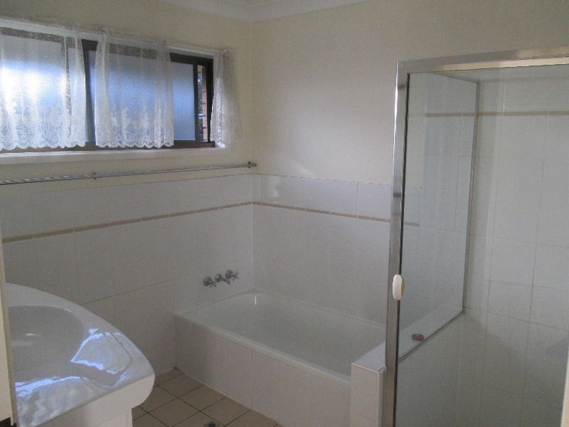 22 Lindisfarne Street, Carindale QLD 4152