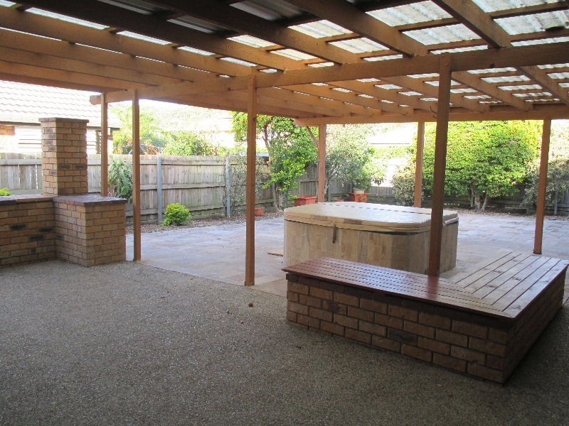 27 Boynedale Street, Carindale QLD 4152