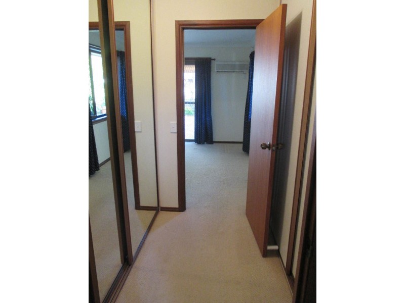 27 Boynedale Street, Carindale QLD 4152