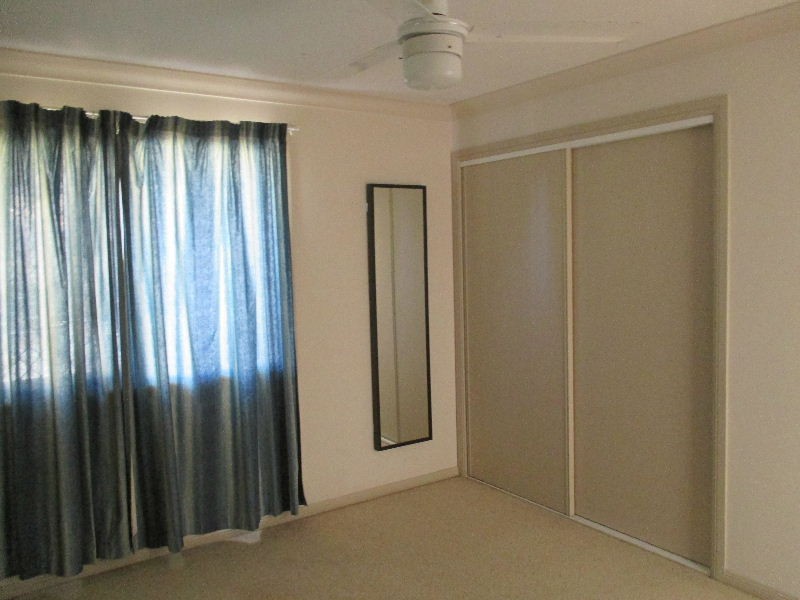 2 Forest Place, Carindale QLD 4152