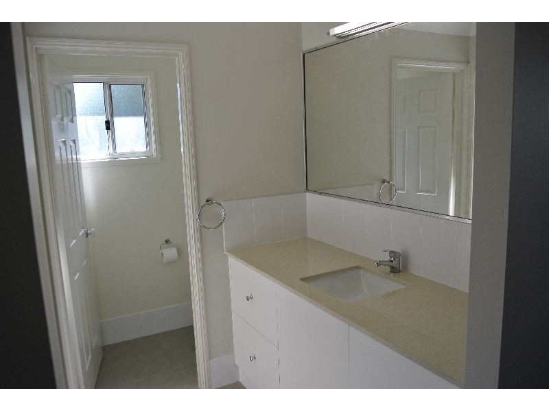 32 Amersham Crescent, Carindale QLD 4152