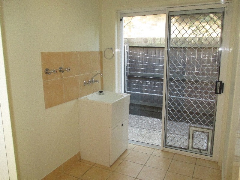 32 Amersham Crescent, Carindale QLD 4152