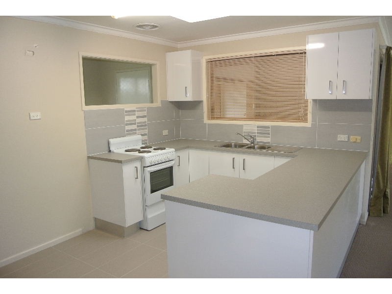 6 Edred Street, Carindale QLD 4152