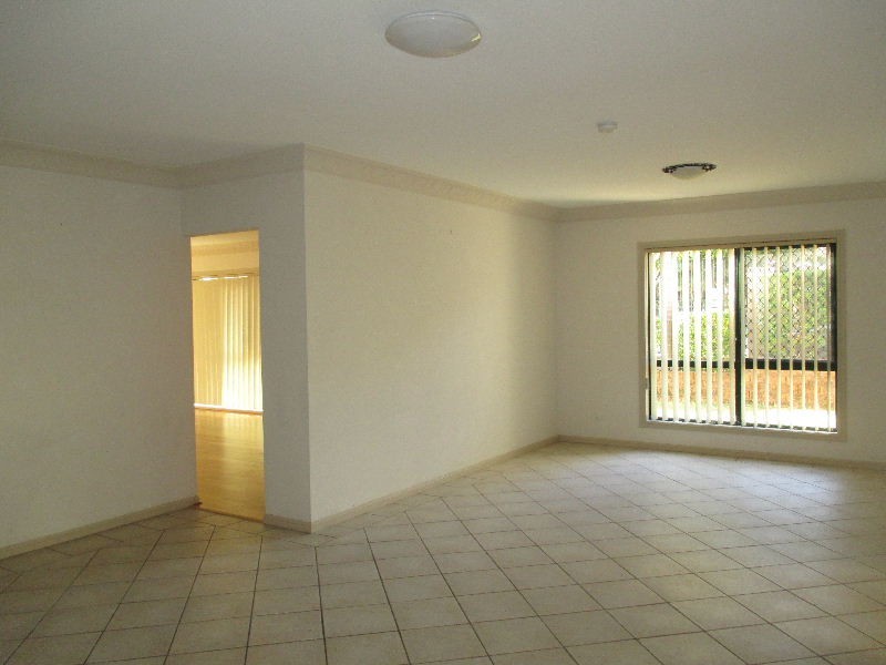 2 Forest Place, Carindale QLD 4152