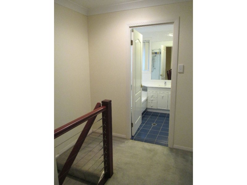 2/81 Grosvenor Street, Morningside QLD 4170