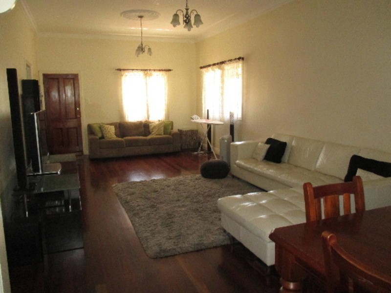 35 Wyena Street, Camp Hill QLD 4152