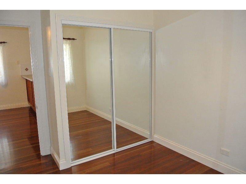 35 Wyena Street, Camp Hill QLD 4152