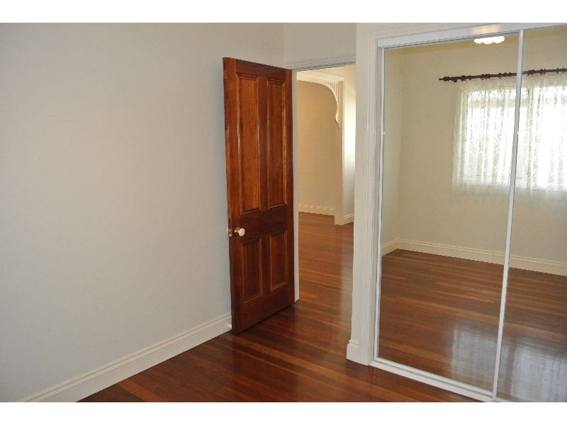 35 Wyena Street, Camp Hill QLD 4152