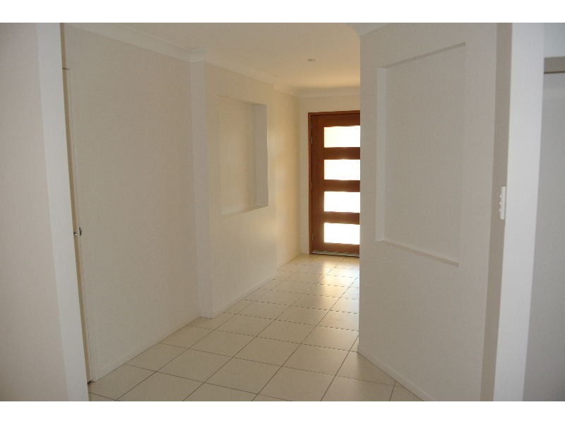 3 Venn Court, Wynnum West QLD 4178