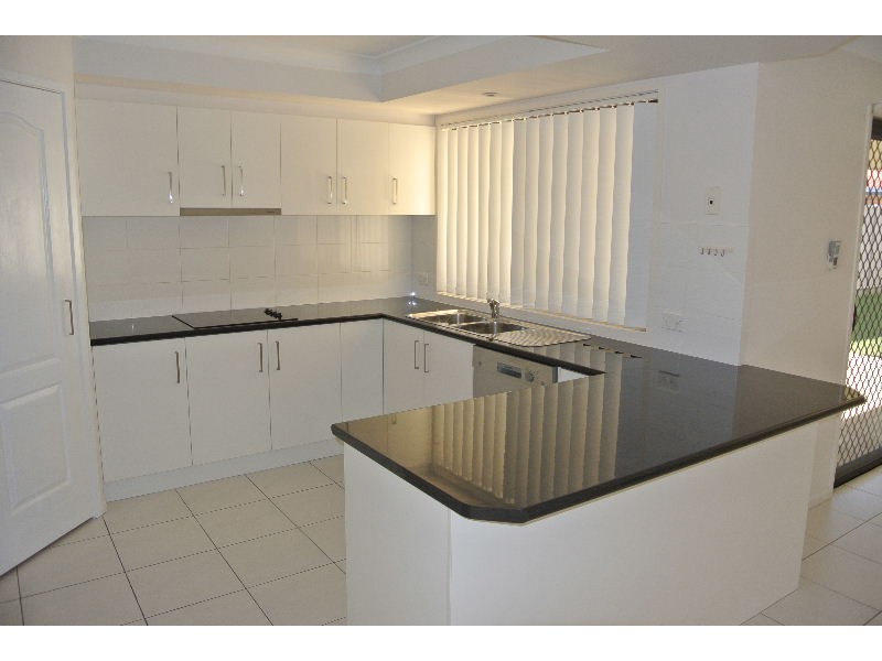 3 Venn Court, Wynnum West QLD 4178