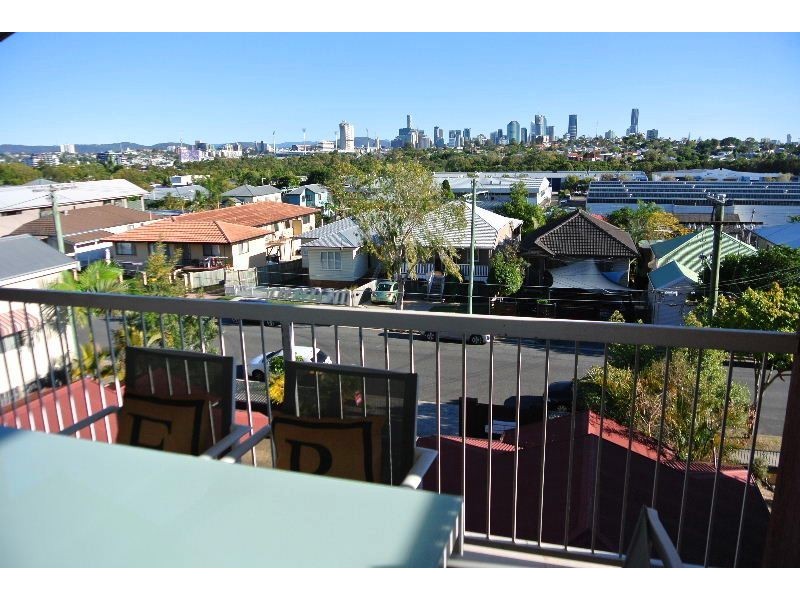 6/37 Ninth Avenue, Coorparoo QLD 4151