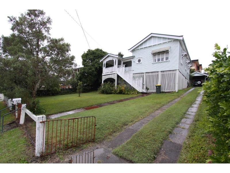 40 Brae Street, Coorparoo QLD 4151