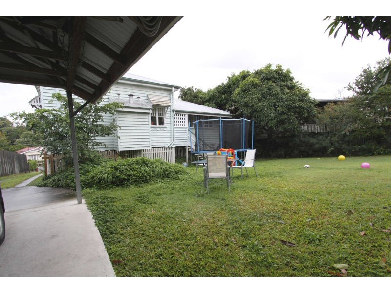 40 Brae Street, Coorparoo QLD 4151